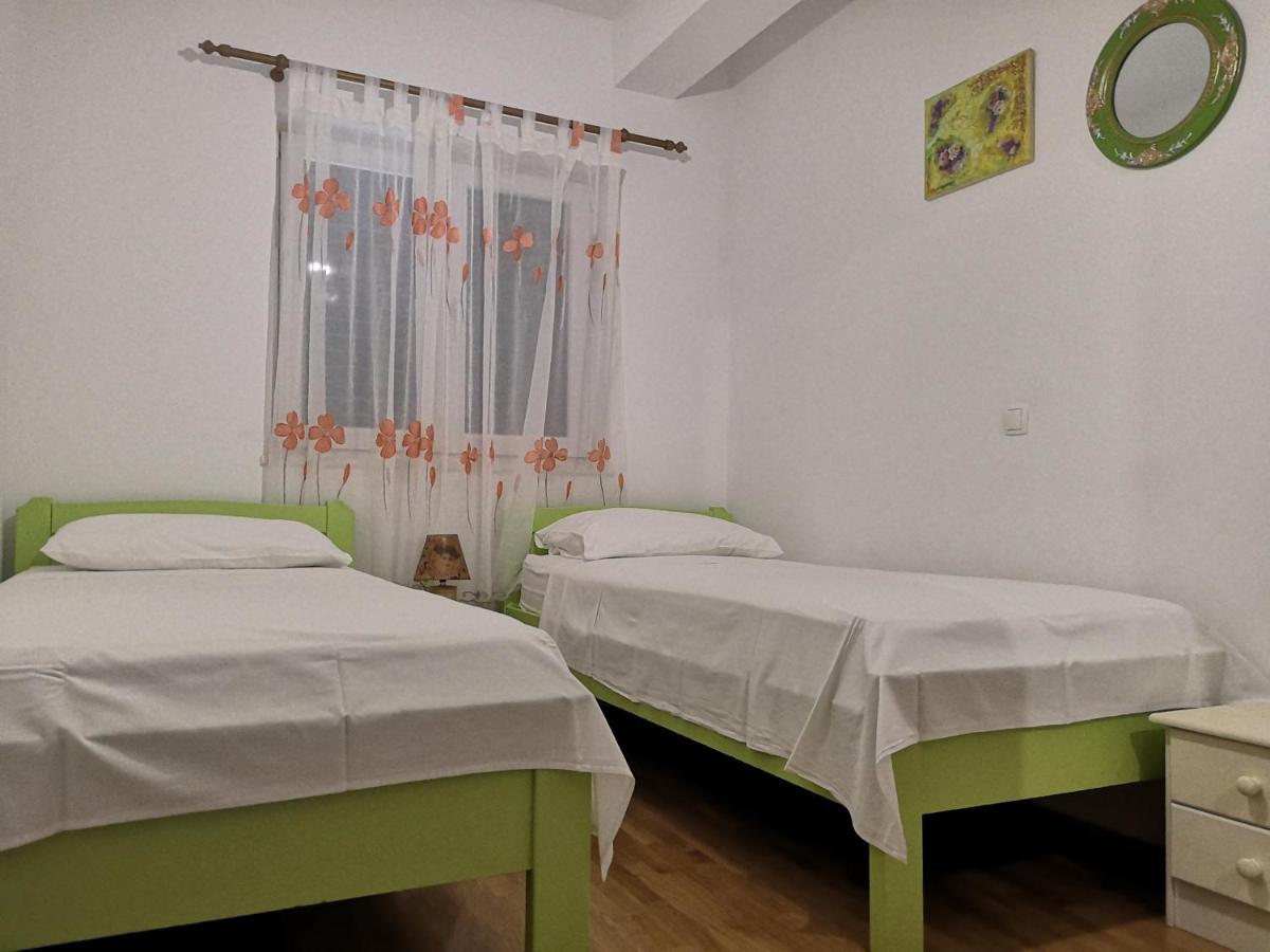 Villa Fortudor Milna  Kültér fotó